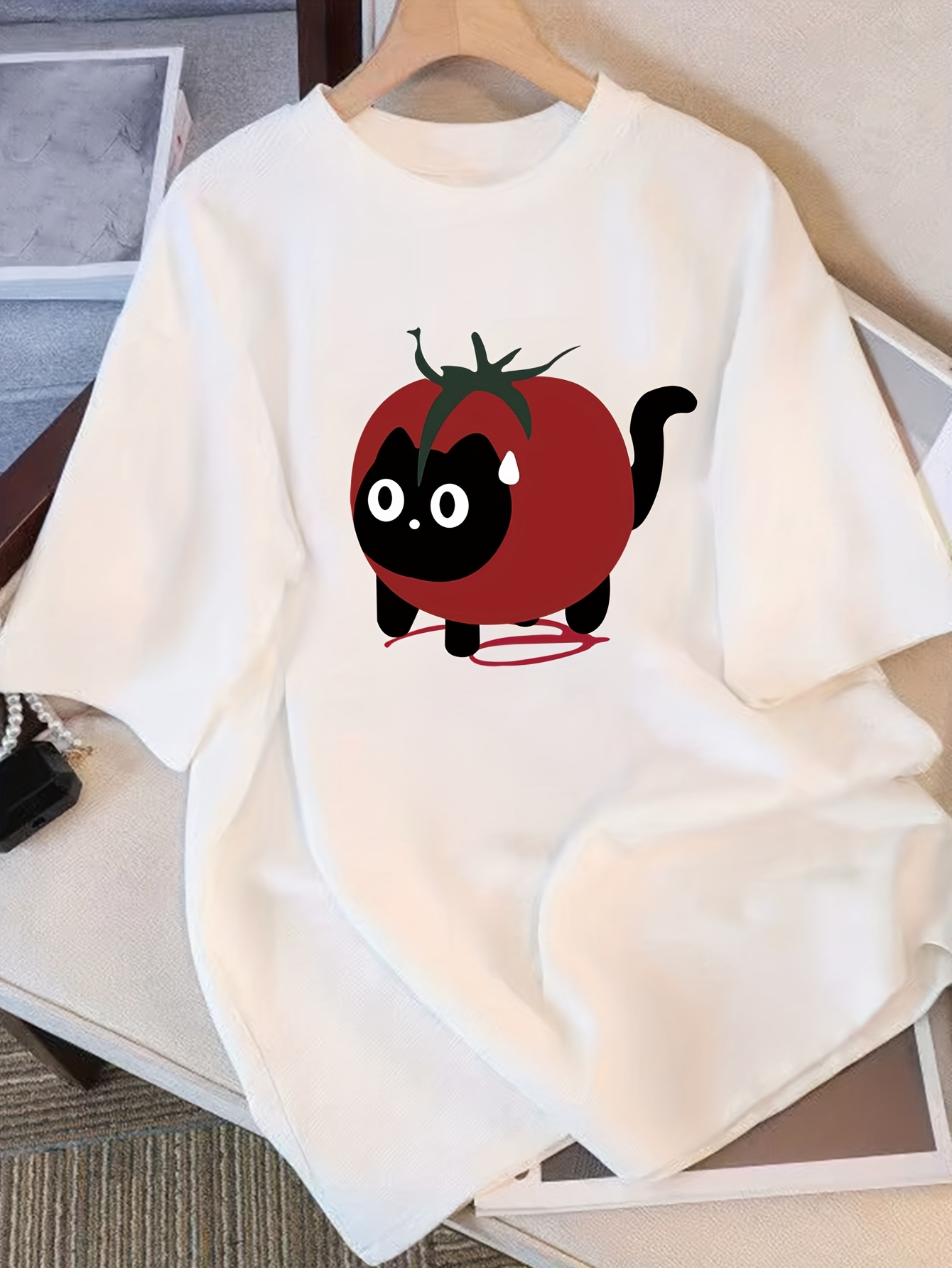 Summer Clothing Staples - Women's Cute Tomato Cat Graphic T
